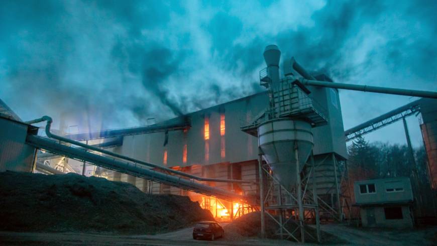 Demitz-Thumitz: Siebhallenbrand im Granitwerk