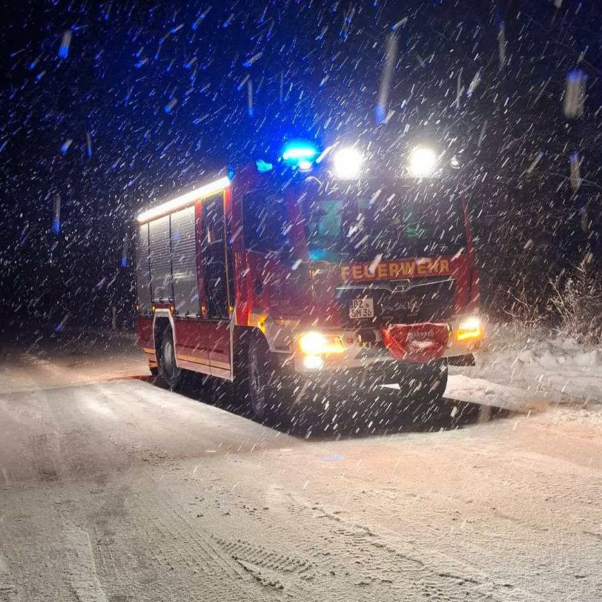 B1, brennt Auslass auf der Straße