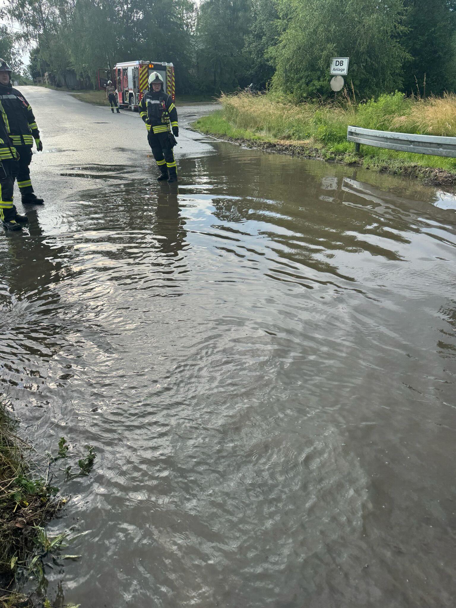 Feuerwehr Schmölln-Putzkau Einsatz H1 Baum auf Straße