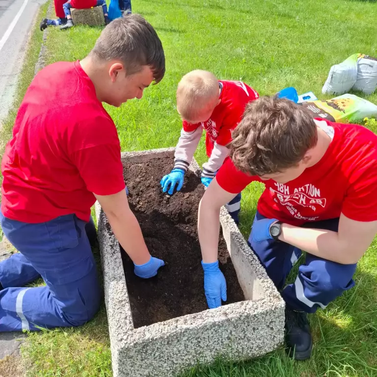 Am 30.05.2026 war unsere 48h Action dabei haben unsere Löschzwerge den Ort wieder verschön